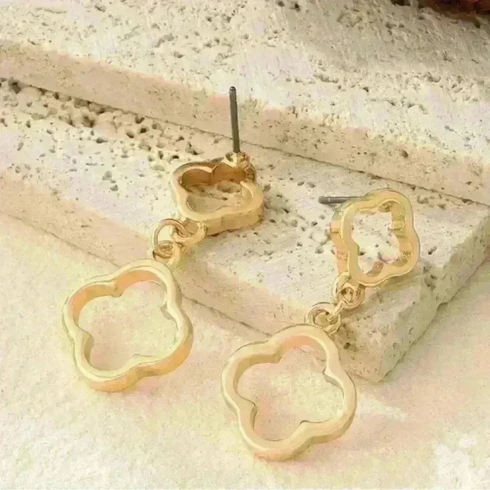 Geometric 4-leaf Dangle Petal Earrings